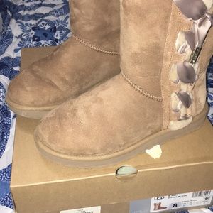 Authentic W Pala Lace-Up Ugg boots